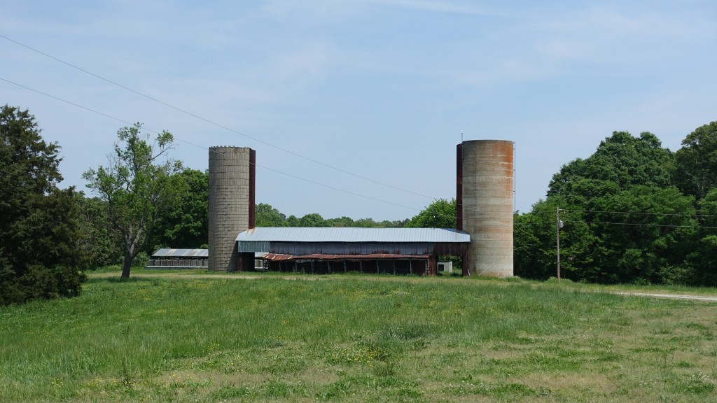 A cool horse barn that looks to have seen recent use